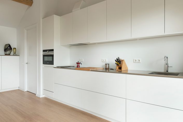 JM Interieurbouw maatwerk weert maatkeukens interieur badmeubels traprenovatie meubel op maat