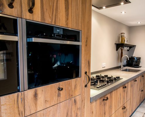 Keuken van oud eiken fineer maatwerk interieurbouwer weert jm interieurbouw maatkeukens interieur traprenovatie badmeubels sanne keijzers sannekeijzersfotografie