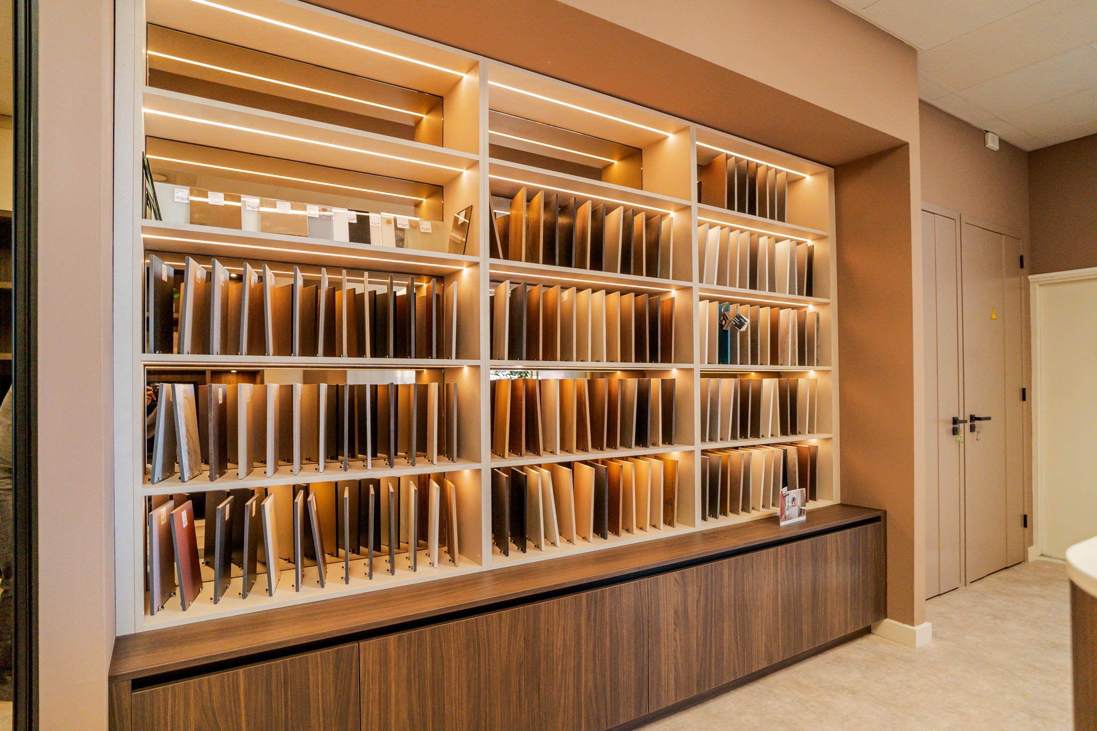 showroom stalenkast